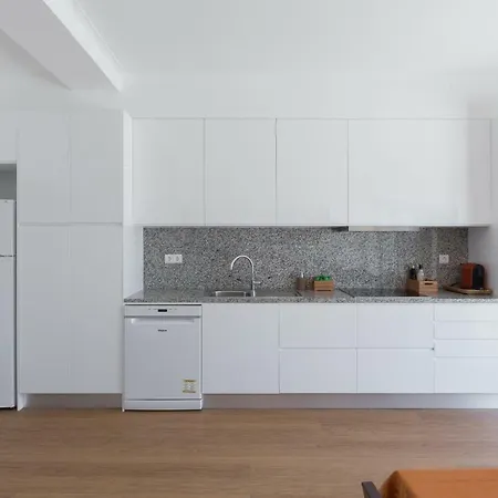 Apartman Host Wise - Annas Flats Ii *