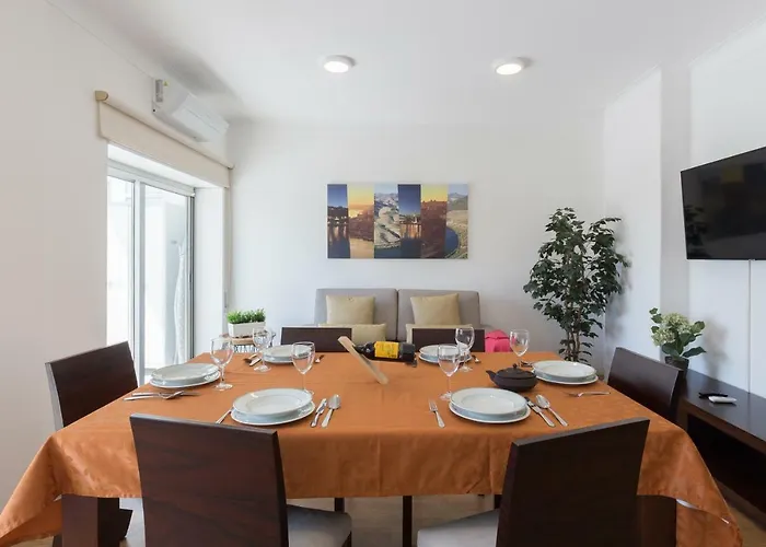 Host Wise - Annas Flats Ii *