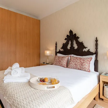 Host Wise - Lovely Flat With Charming Terrace Vila Nova de Gaia