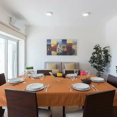 Host Wise - Annas Flats Ii *