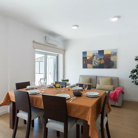 Host Wise - Annas Flats Ii * Βίλα Νόβα ντε Γκάια