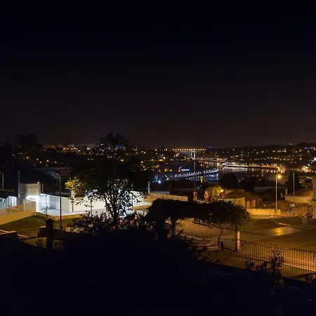 Host Wise - Lovely Flat With Charming Terrace * Vila Nova de Gaia